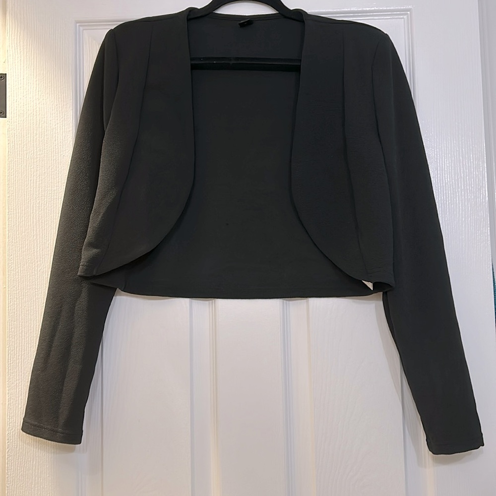 NWOT cropped blazer